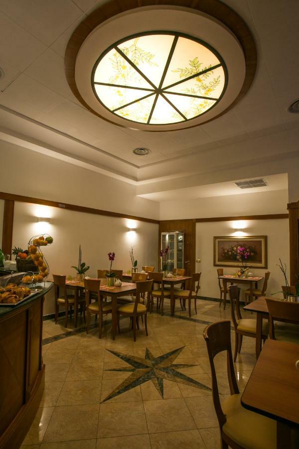 Hotel Bisceglie Eksteriør bilde